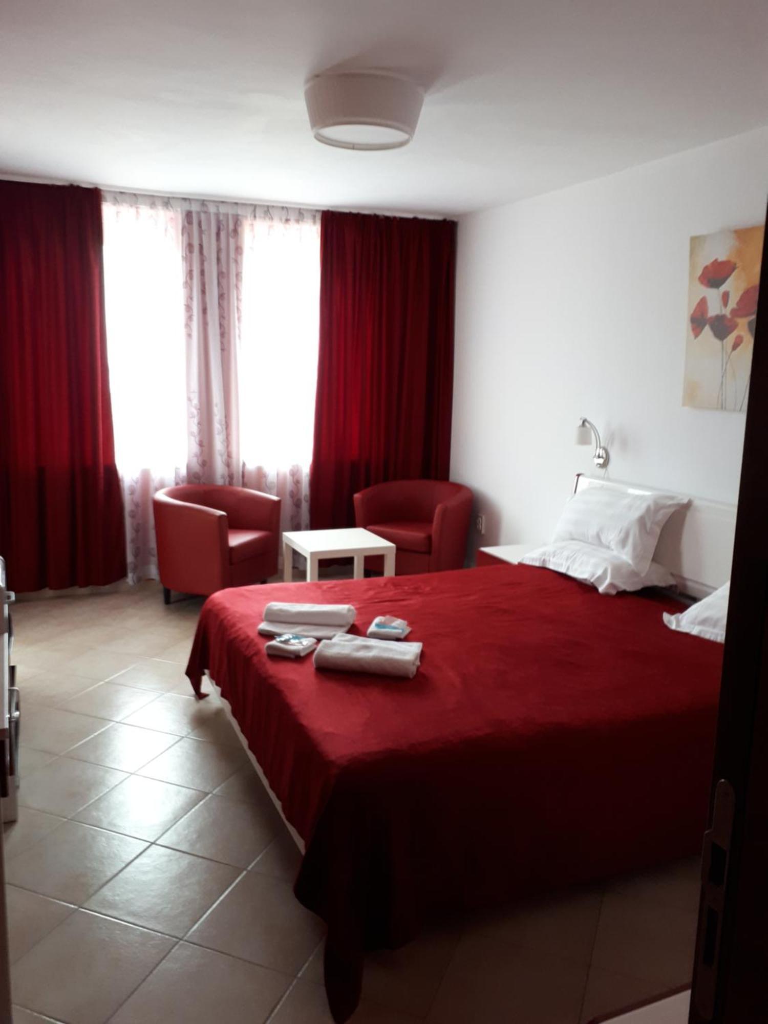 Family Hotel Gogov Sinemoretz Phòng bức ảnh